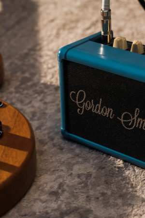 GS-3-mini-amp-line-and-guitar