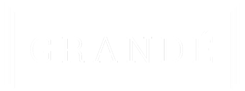 Gordon Smith Grande logo - white out